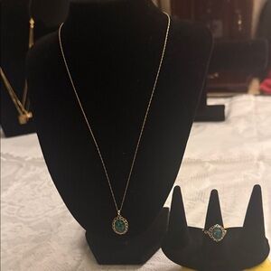 Vintage 10kt Gold Green Necklace and Ring size 7 Set STAMP